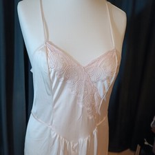 CHARNOS SILKY NYLON NIGHTIE PINK NIGHTGOWN SEXY VINTAGE LINGERIE SIZE 14