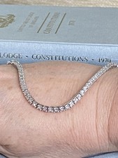 Ladies Small 9ct White Gold & Diamond Tennis Bracelet, 5.5” long, 6.7g, & Box
