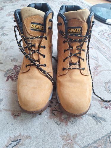 Dewalt bolster safety boots - dewalt,