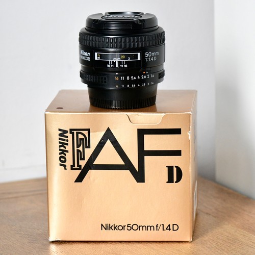 Nikon 50mm af - f/1.4, f