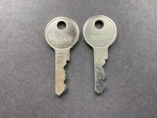 Baton Cabinet Keys 92250 x 2 - Arcade / Vending / Slot Machine