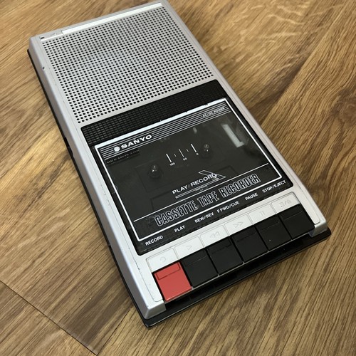 Vintage sanyo slim cassette - sanyo,