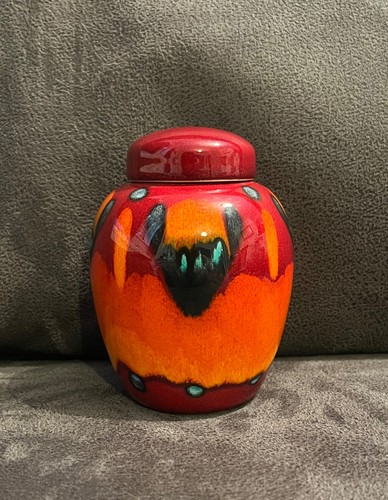 Poole pottery urn vase - poole, with