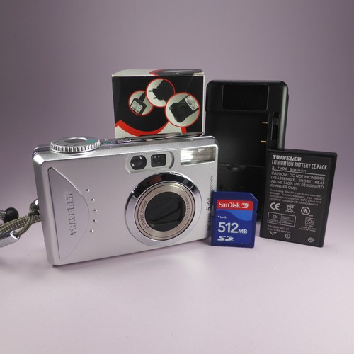 Traveler digital camera - digital,