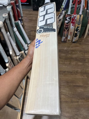 Ton pro players cricket bat - pro,