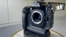Nikon D2XS DSLR Camera Body only With Original Box & Instruction Manual
