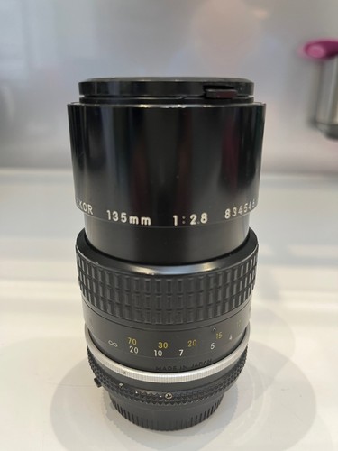 Nikon nikkor 135mm - nikkor, lens