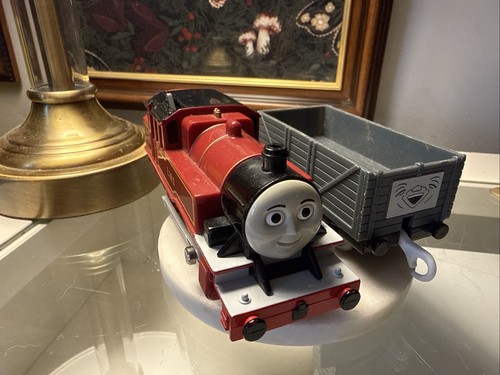 Tomy arthur trackmaster toy - arthur,