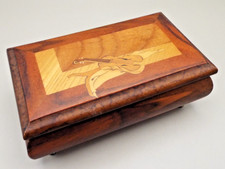 BAYER WALNUT WOOD MUSIC