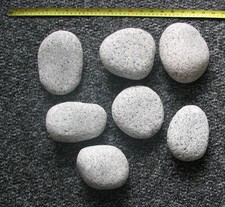 MEDIUM SILVER GRANITE PEBBLES/STONES - SEAWORN - GARDEN - LANDSCAPE - LOT 02