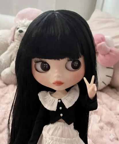 Blythe doll black hair - doll,