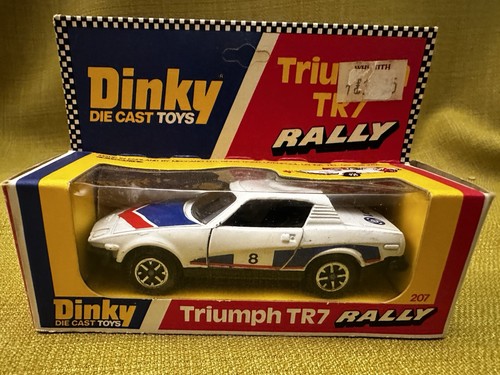 Dinky toys 207 leyland triumph - dinky,