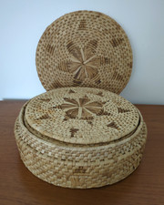 8 Vintage Mid Century Mats Raffia Woven 10" Placemats Plant Mats Round 60s 70s