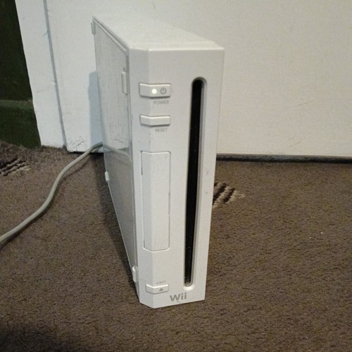 Nintendo wii white console - white,