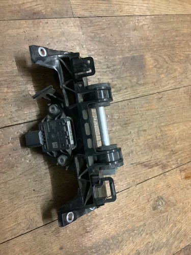 Petrol tank hinge bracket - petrol,