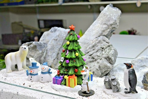 Aquarium christmas ornaments - christmas,