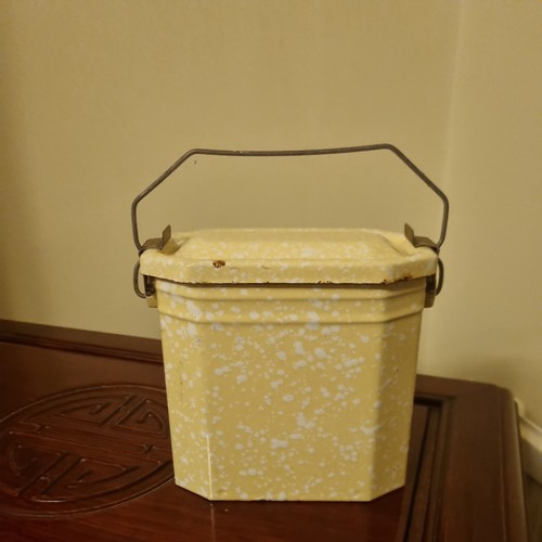 Vintage french yellow - vintage,