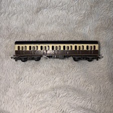 Tri-Ang T80 TT Gauge Coach
