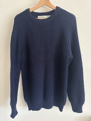 100 irish wool navy - 100%,