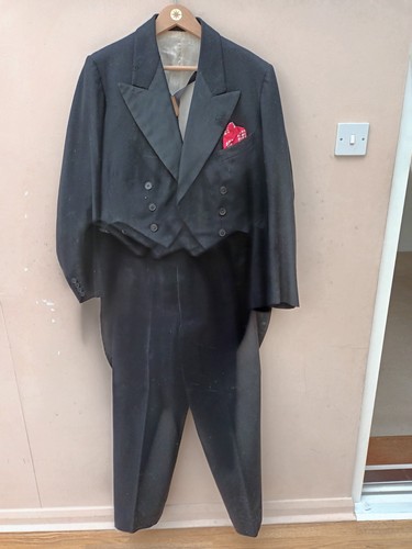 Vtg 1930s black wool piece - black, 3
