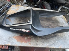 2004 HONDA CBR 600RR REAR UPPER TAIL FAIRING COVER PANEL COWL 77211-MEEA