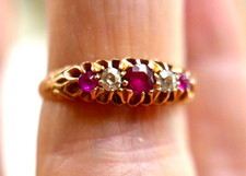 NICE ANTIQUE, CHESTER HALLMARK 18ct GOLD, RUBY/DIAMOND RING 1910/1 SIZE O, 2.92g
