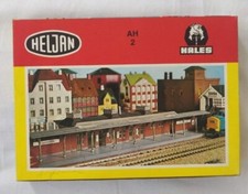 Heljan 00/H0 Scale AH2 Hales Train Station House & Platform Kit. Made Denmark