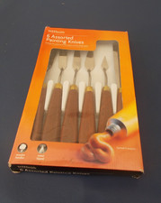 W.H.Smith  good quality  6 Pcs Assorted Painting / Pallette Knives