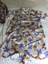 CUTE WINNIE THE POOH SHORTIE SILKY PJS SIZE XS/S