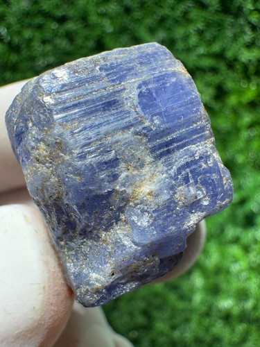 Wow tanzanite crystal with - crystal,