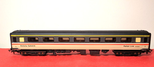 Dapol mk2 1st class coach - 1st,