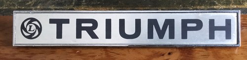 Triumph car badge british - triumph,