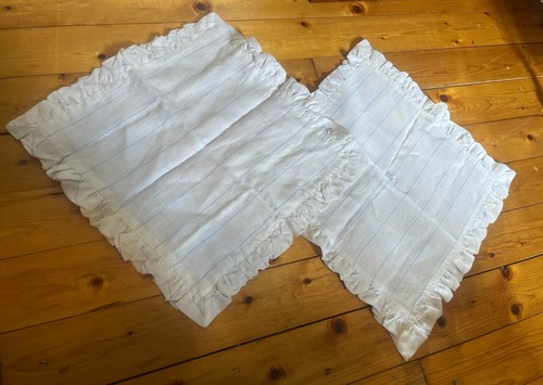 Pair chorus 100 linen frilled - pair,
