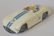 Dinky Toys No.133 Cunningham C-5R Road Racer Car (1955-1960). FREE UK P&P.