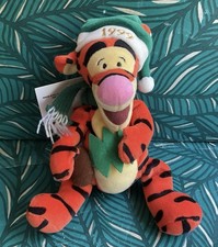 Gorgeous Disney  Winnie-The-Pooh Xmas Tree Tigger Beanie ???