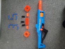 Zuru X SHOT Insanity Berzerko Dart Gun Set. 35 Bullets And In Great Condition