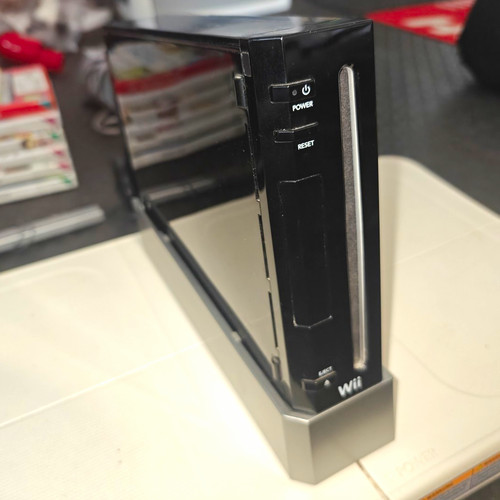 Nintendo wii console - nintendo,