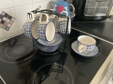 Stunning Tea Set of 6 Cups &