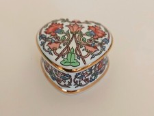 Vintage William Morris Museum Collections Bone China Lodden Design Trinket Box