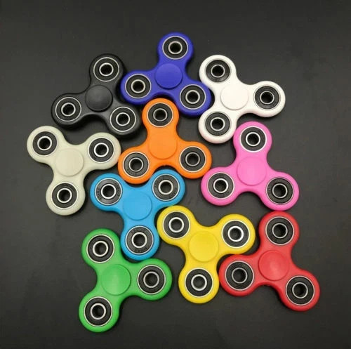 Figit fidget figet - figit, tri