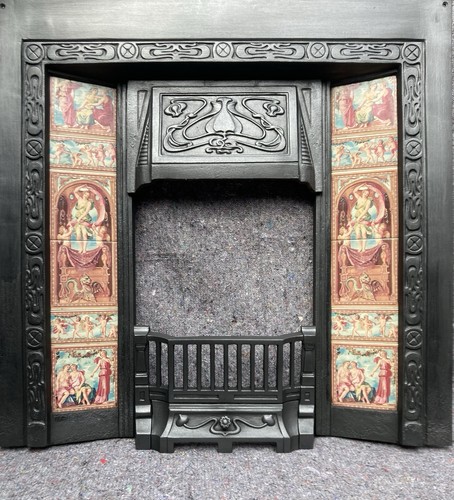 Cast iron fireplace fire - /,