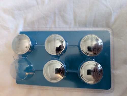 Silver door nobs - silver,