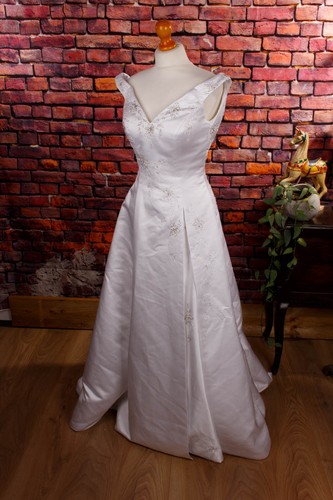 Vintage wedding dress - vintage,