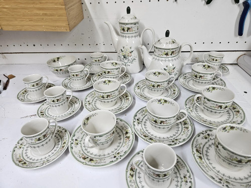 Vintage unused royal doulton - unused,