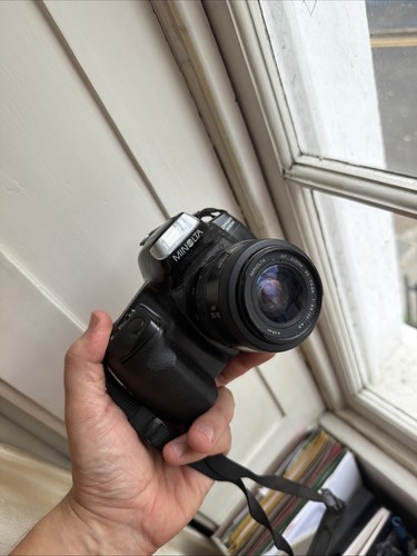 Minolta dynax 300si - minolta,