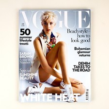 VOGUE UK - Agyness Deyn [June