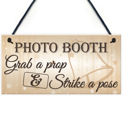 Photo booth grab - grab, prop