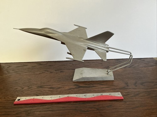 Vintage metal chrome 16 - metal,