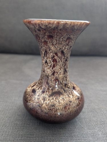 Small fosters pottery - fosters, /