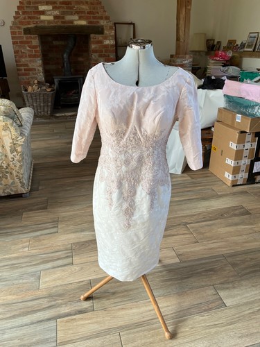 Pretty pink ian stuart - pink,